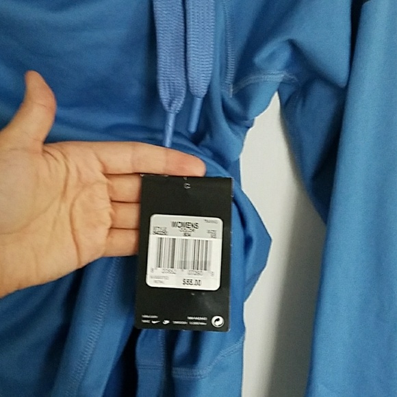 NWT Baby Blue Dri - Fit Nike long sleeve - Picture 3 of 3